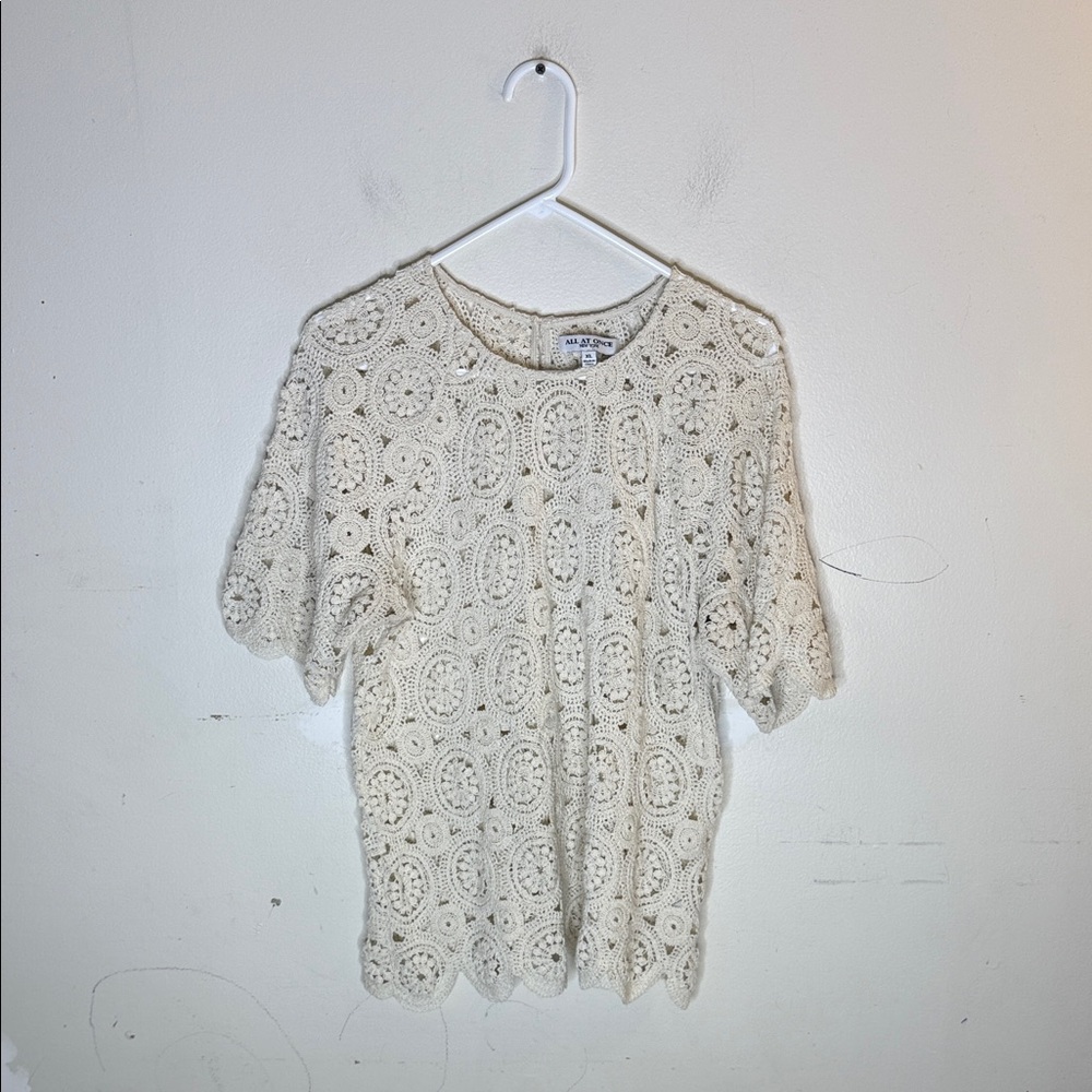 All At Once Elegant Cream Lace Crocheted Women's Top Size XL